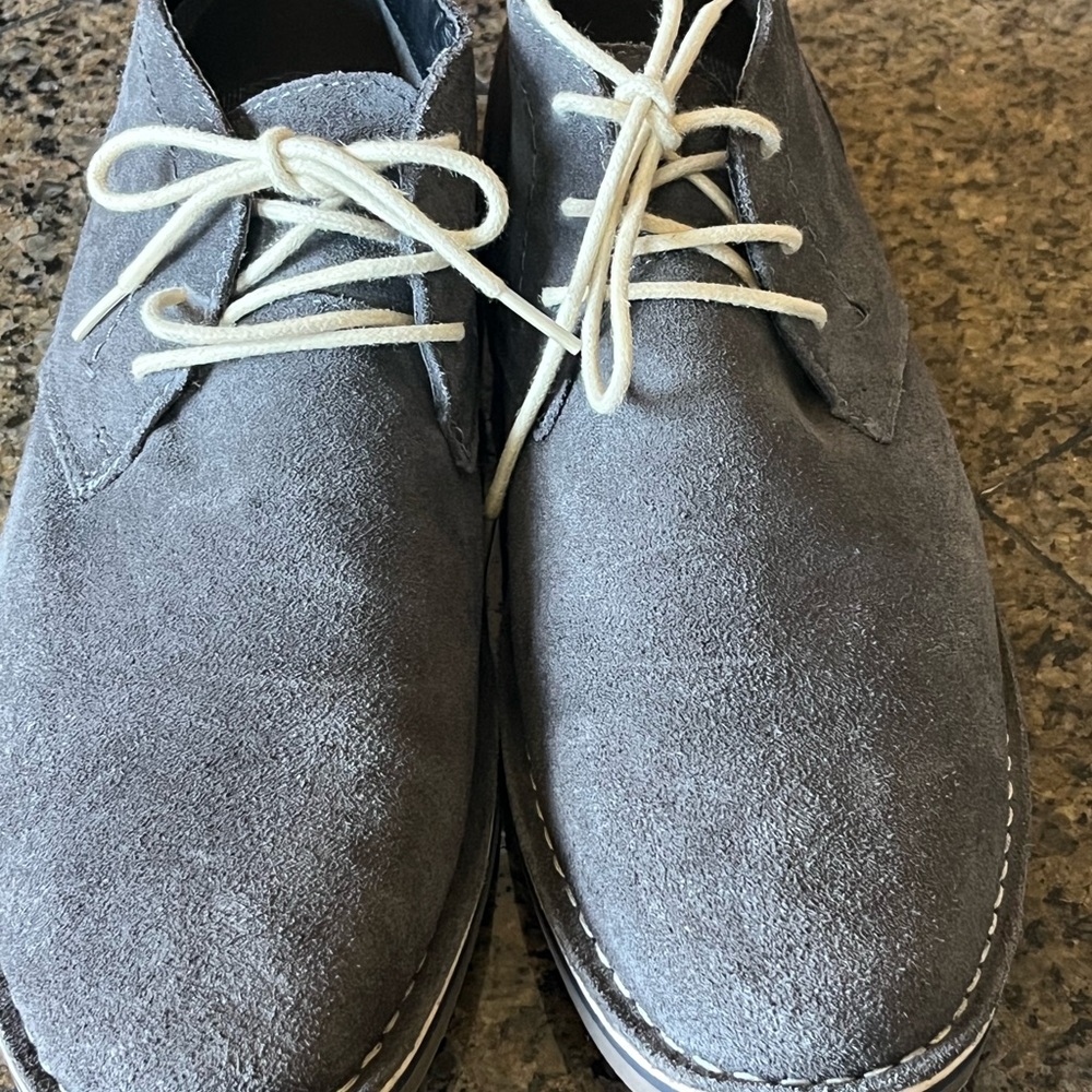 Kenneth Cole Reaction Gray Suede Oxfords Size 10 1/2M